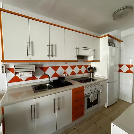 En Cristianos Apartment